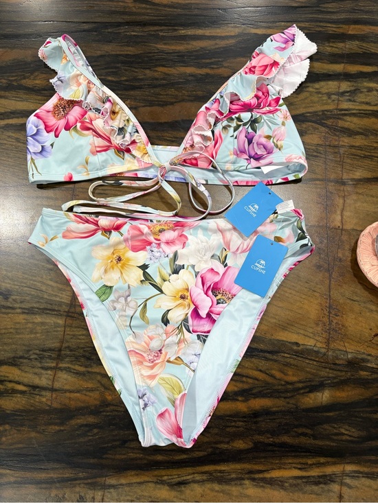 Cupshe Other - Cupshe Light Blue Floral Ruffle Tie-Front Bikini